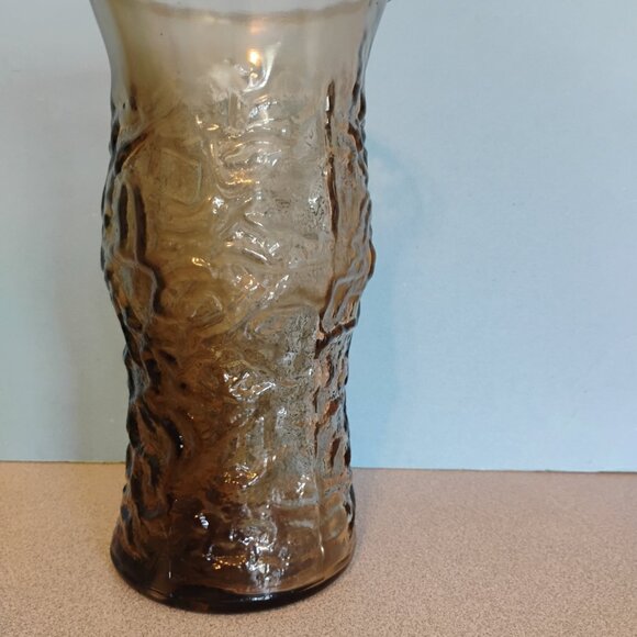 EO Brody Vintage Crinkle Pattern Smoky Brown Vase - Picture 2 of 3